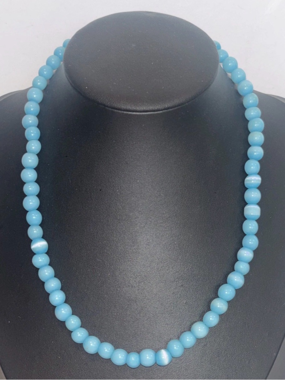 Vintage‎ 17" Blue Cat's Eye Glass Bead Necklace Fiber Optic Peking Style Choker